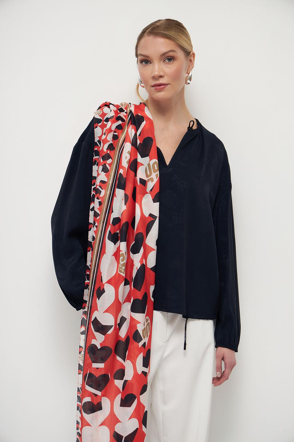 Шарф Marc Cain с принтом сердец
