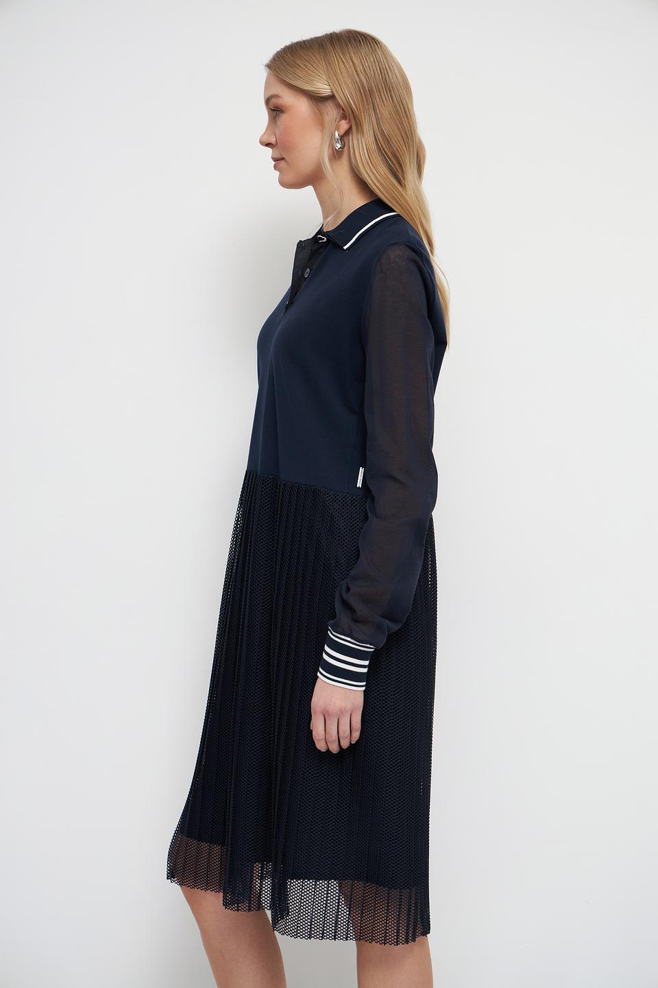 Платье Marc Cain темно-синее с плиссе