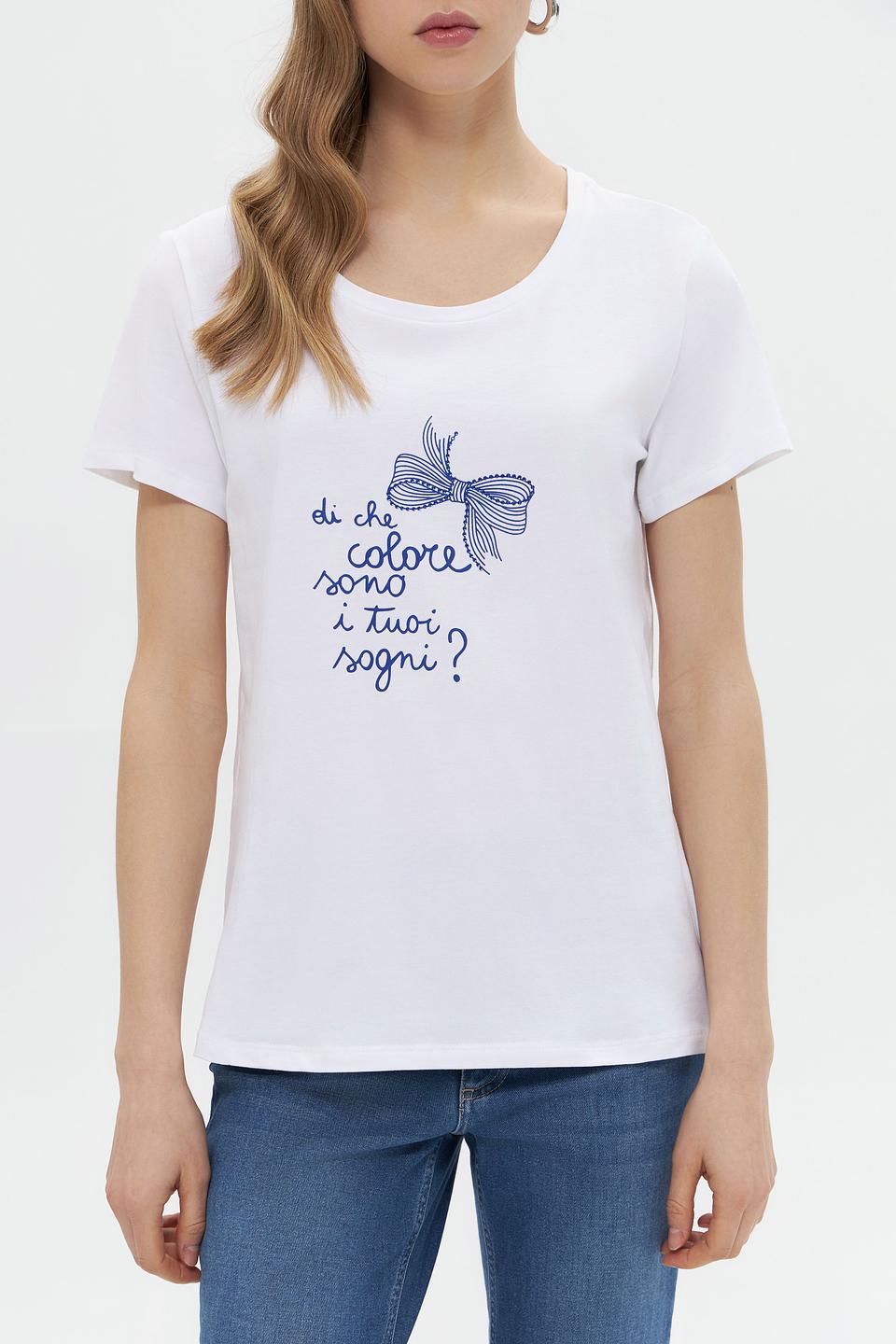 Футболка More and More с вышивкой