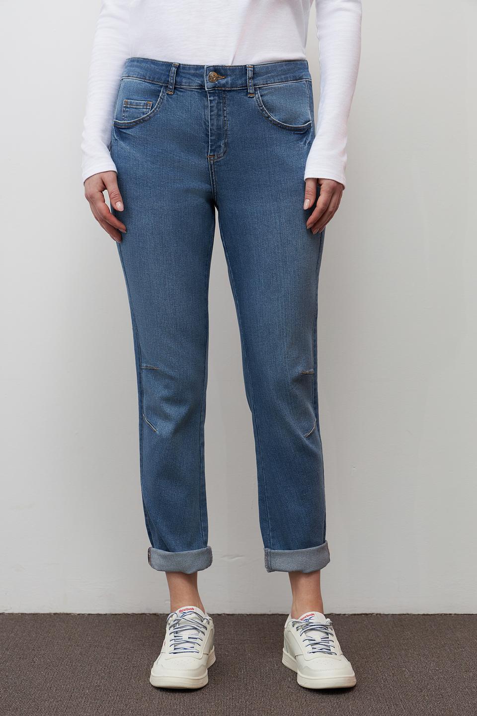 Джинсы Oui с потертостями голубые