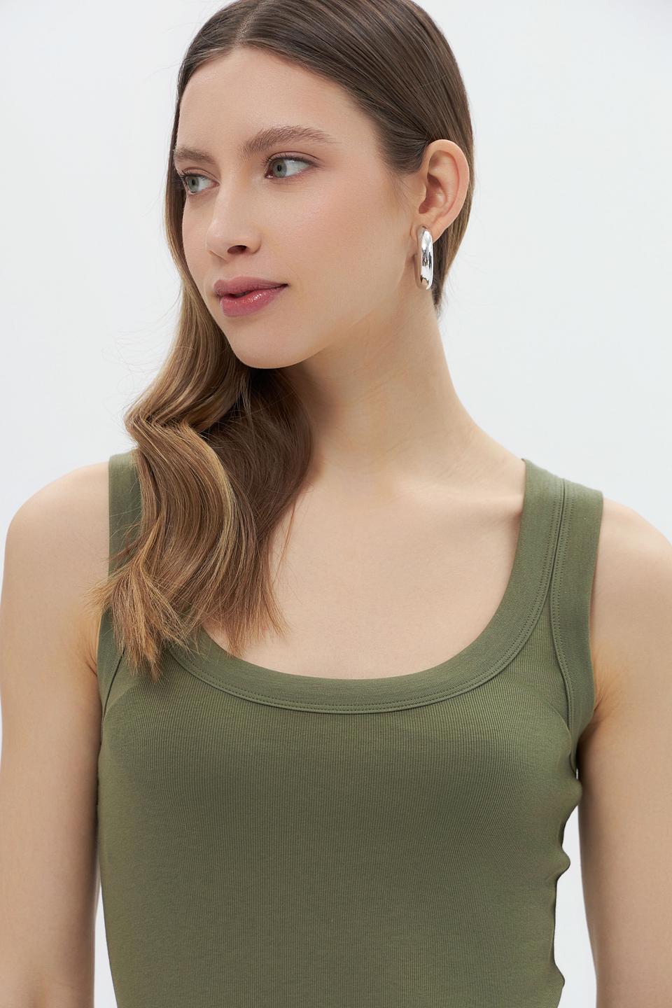 Топ Marc Cain хаки