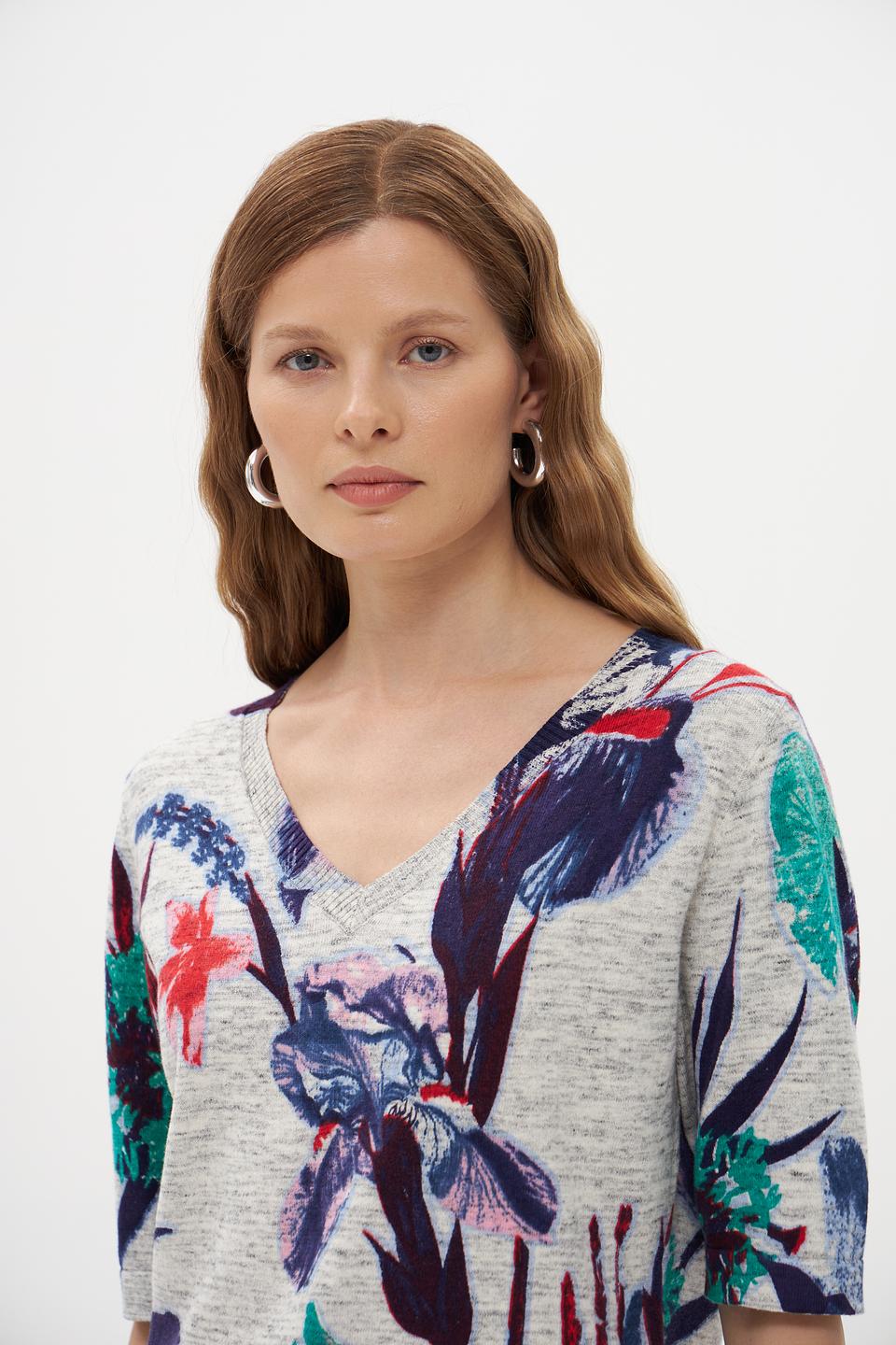 Пуловер Pezzo с цветочным принтом