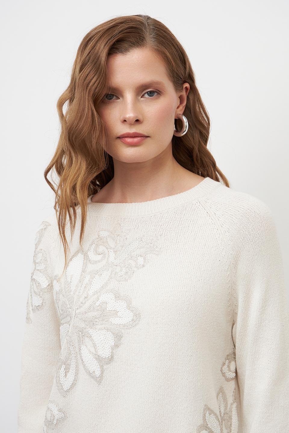 Пуловер Monari с цветами бежевый