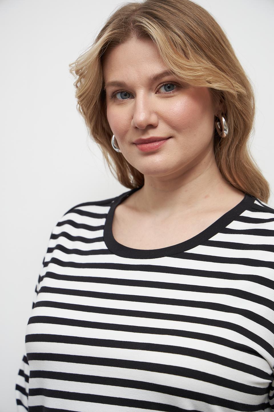 Лонгслив Frapp в полоску