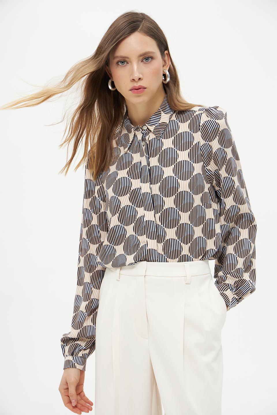 Блузка More and More с геометрическим принтом