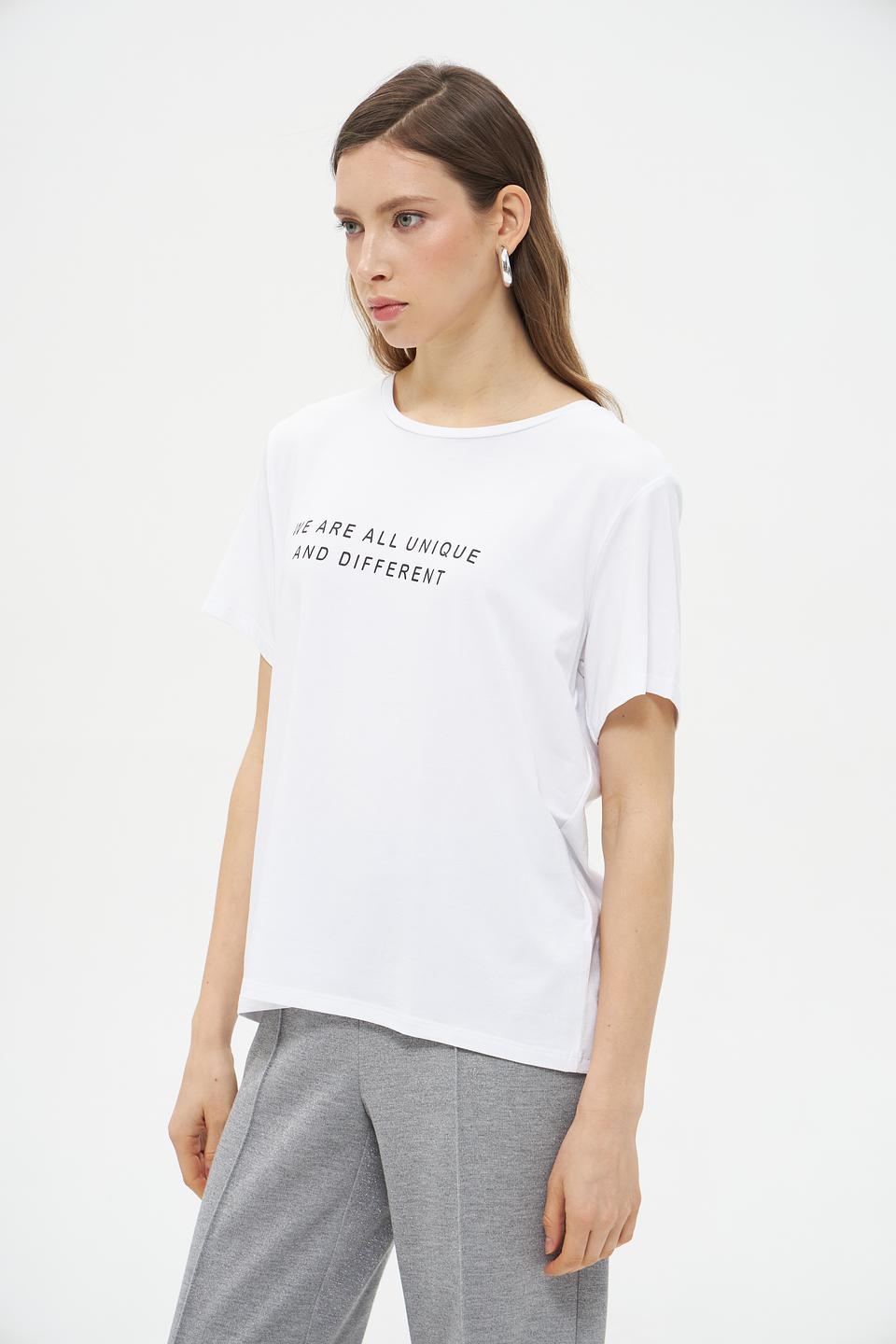 Футболка More and More с принтом