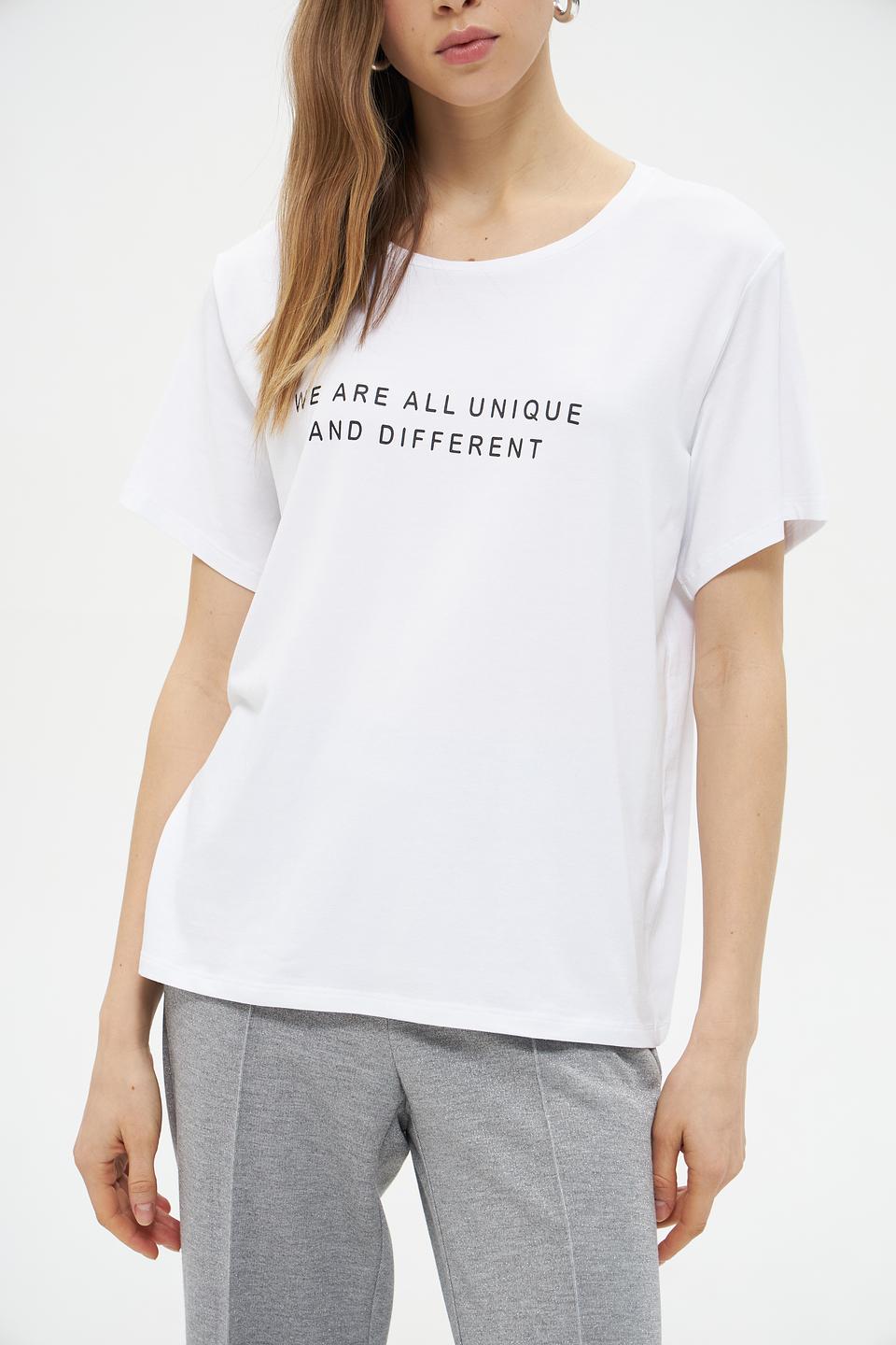 Футболка More and More с принтом