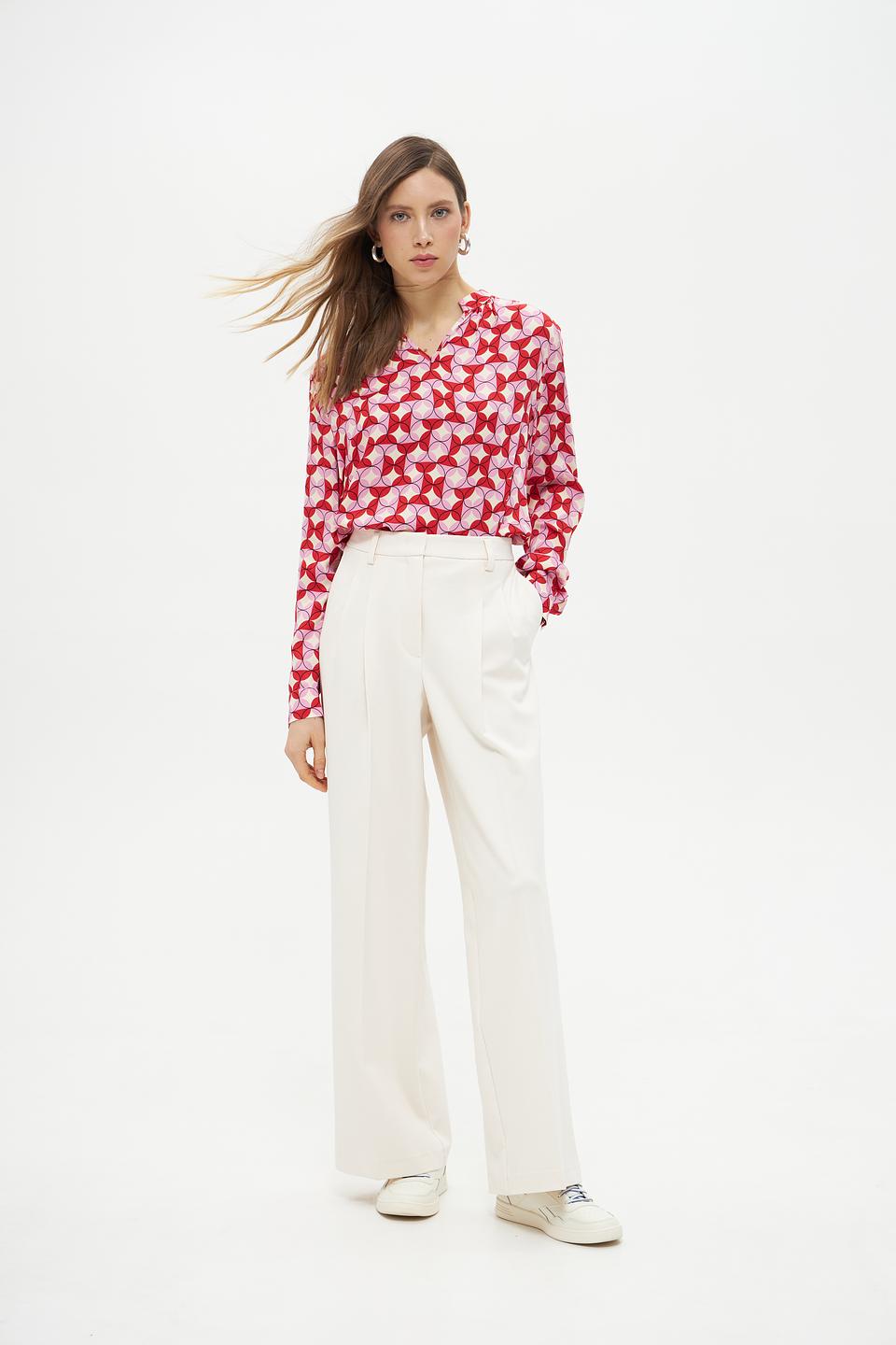 Блузка More and More с принтом красный