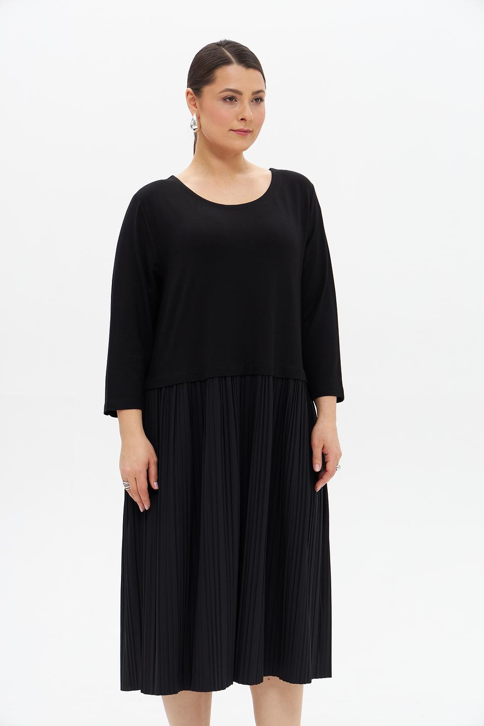 Платье Via Appia черное плиссе