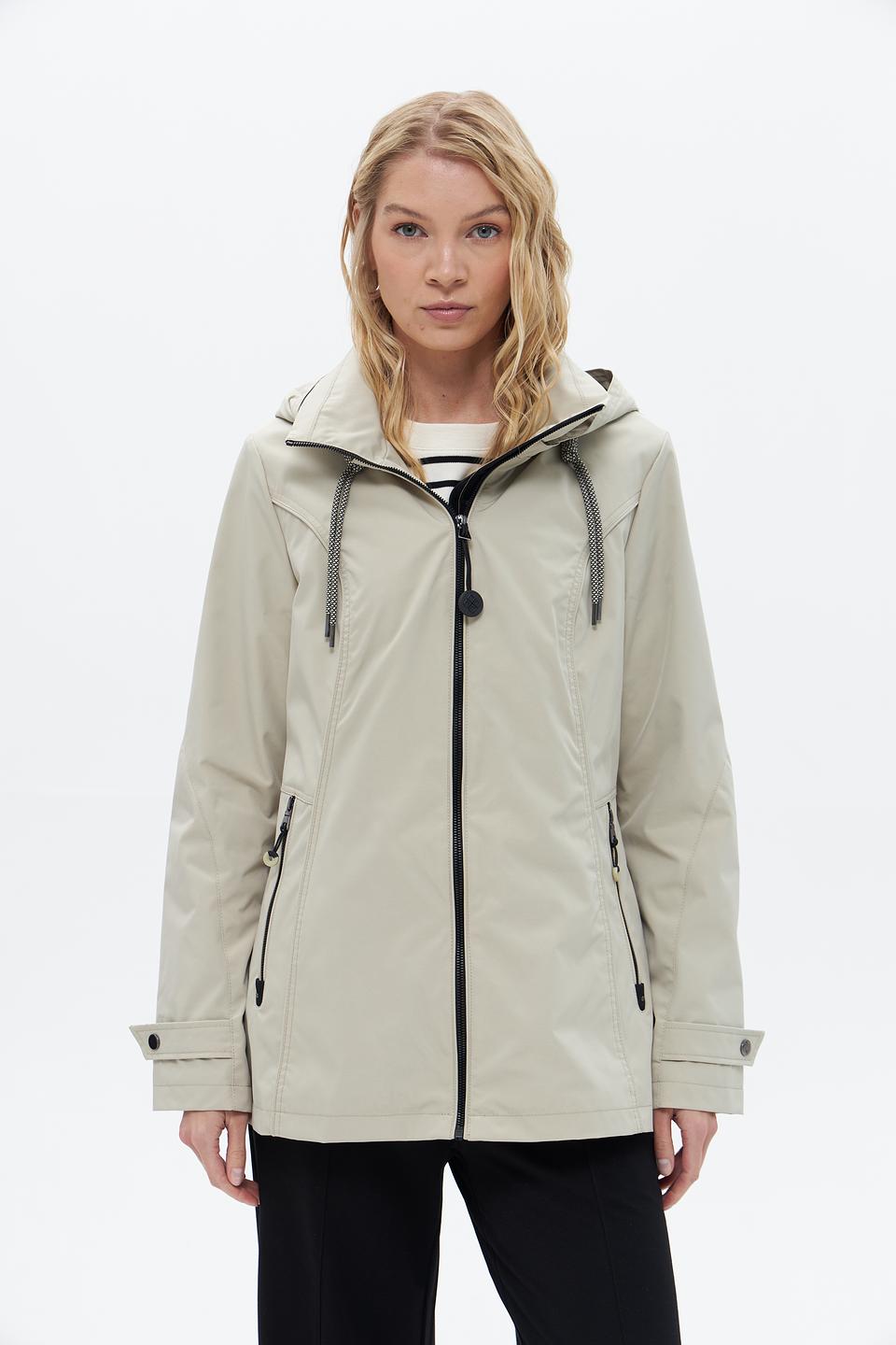Куртка District женская бежевая