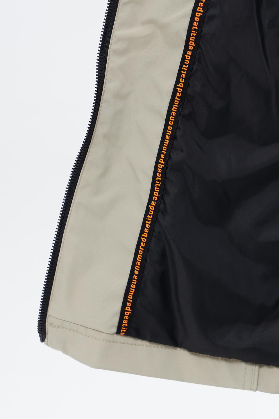 Куртка District женская бежевая