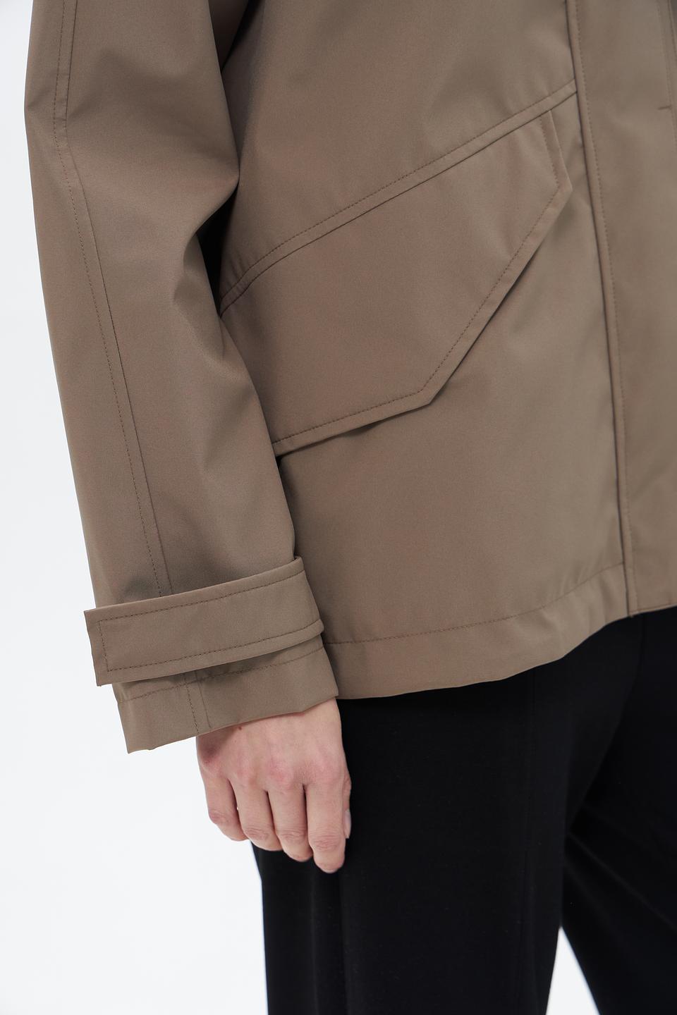 Куртка District женская бежевая