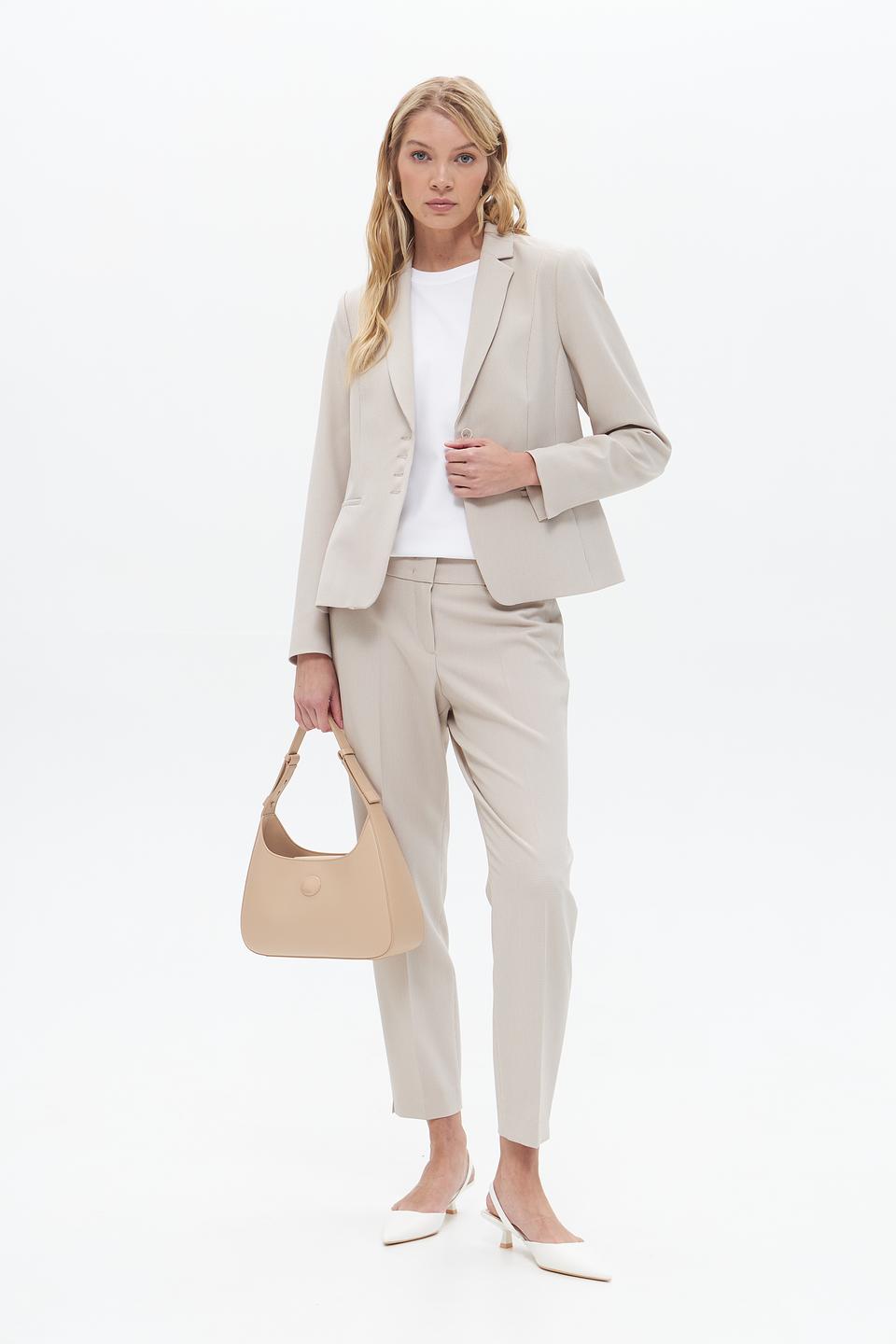 Жакет Bianca приталенный бежевый