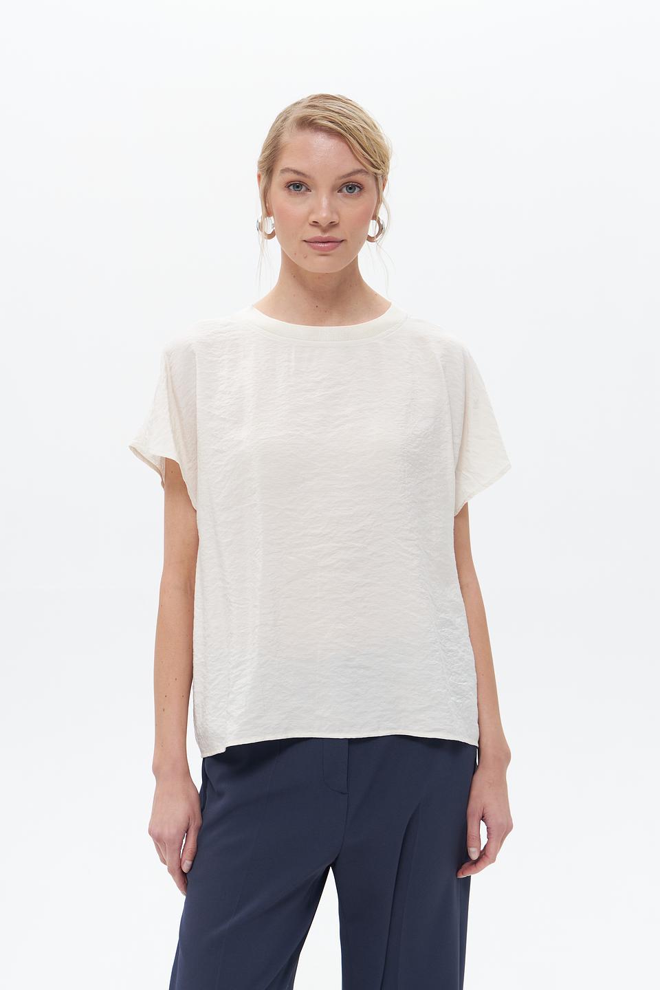 Блуза UNQ с коротким рукавом