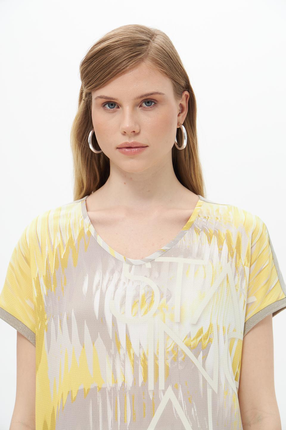 Блуза Lecomte с абстрактным принтом