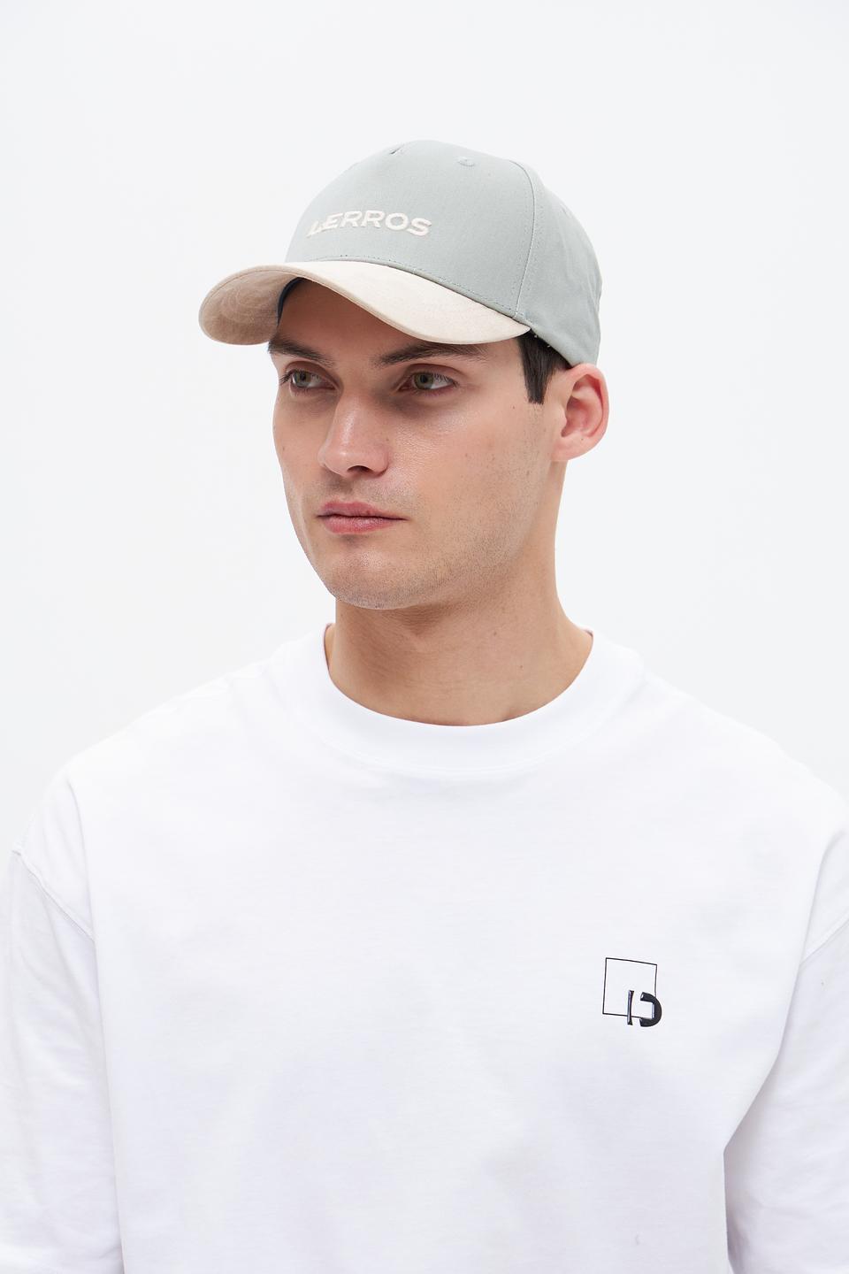 Кепка Lerros с вышивкой