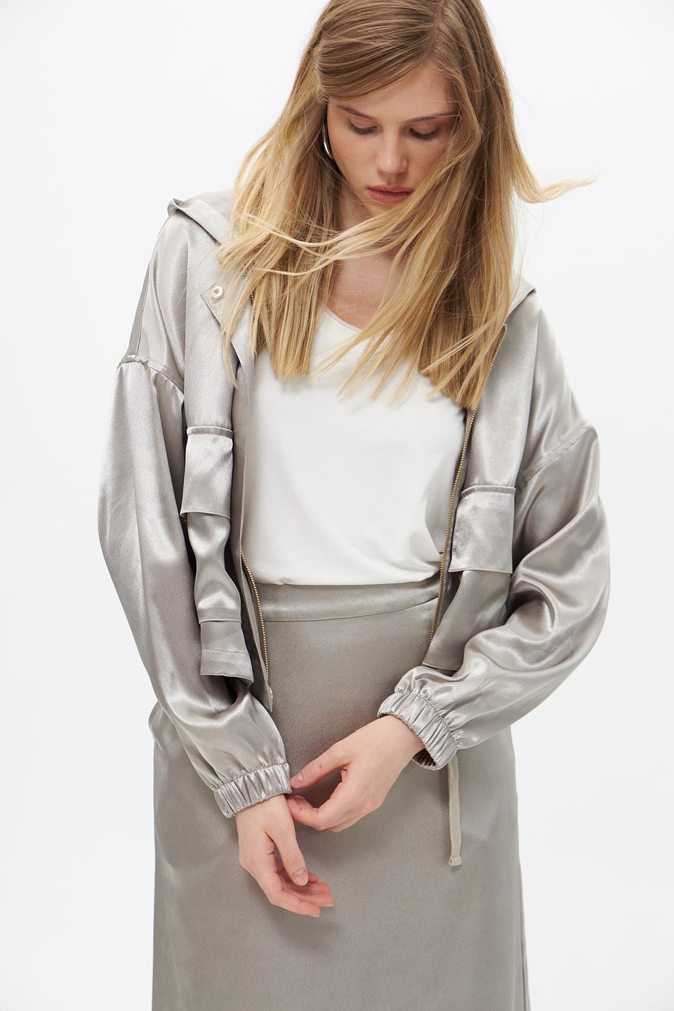 Жакет Lecomte атласный серый