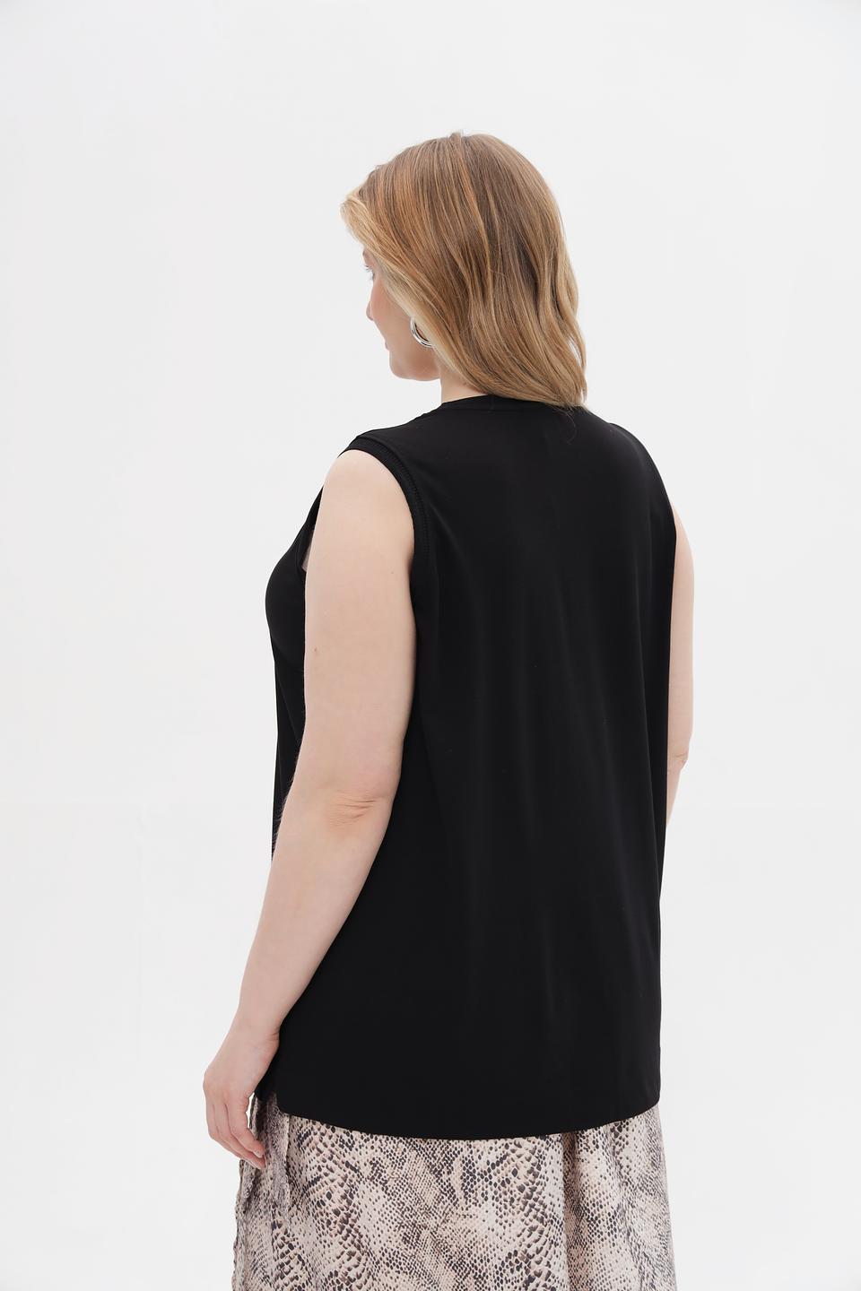 Топ Margittes чёрный базовый