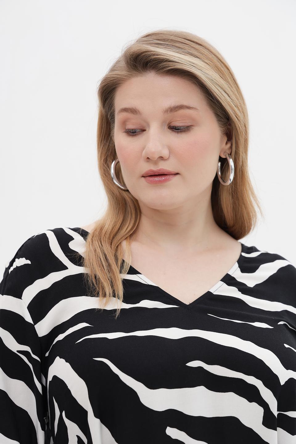 Платье Via Appia с зебра принтом