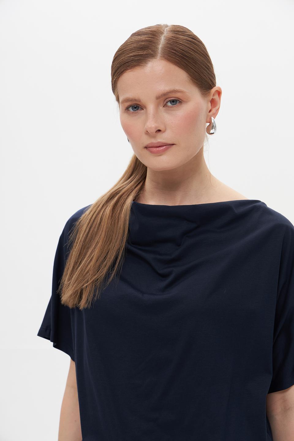 Футболка Croche с драпировкой темно-синяя