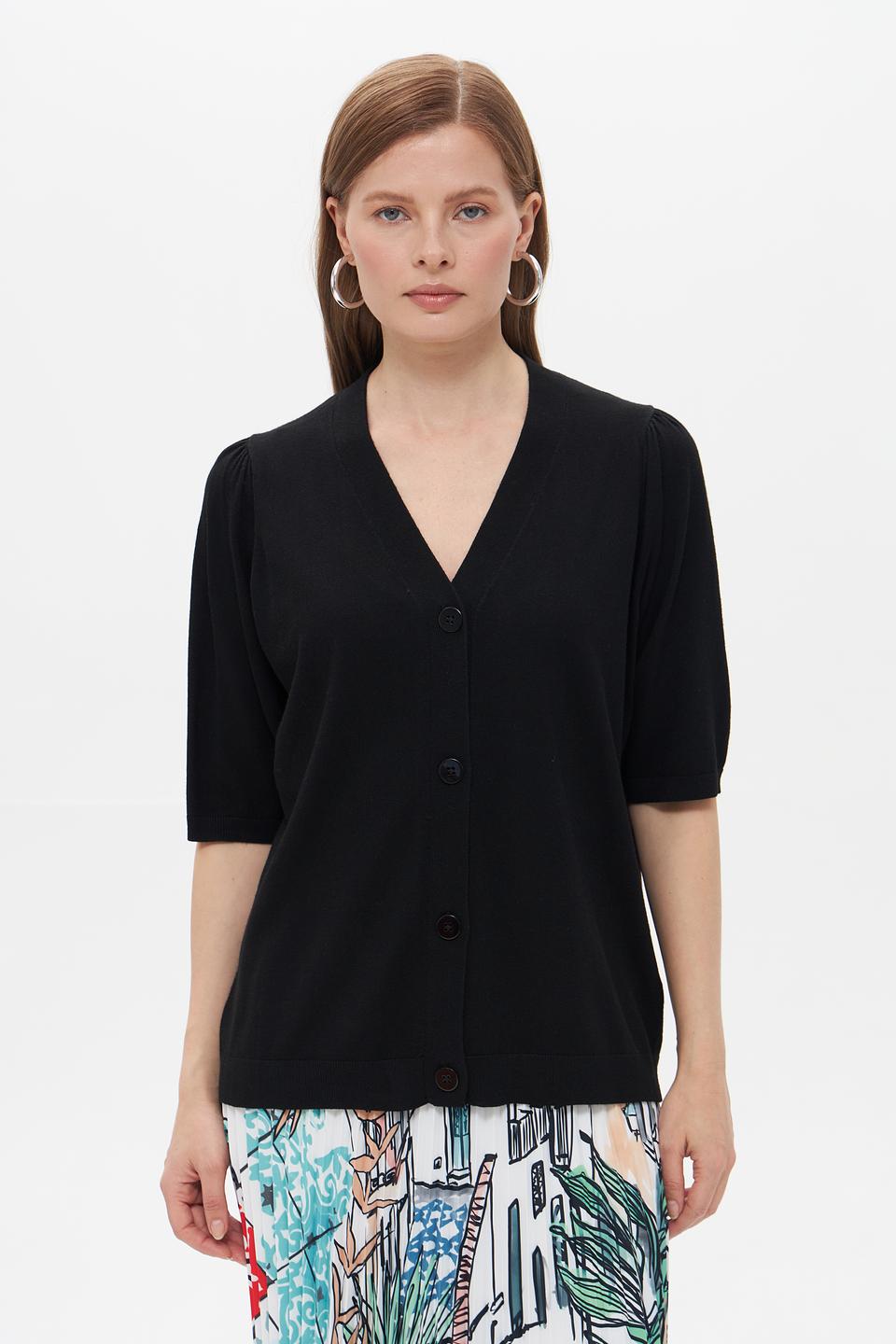 Жакет UNQ чёрный с пуговицами