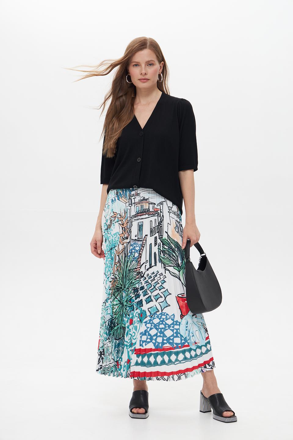 Жакет UNQ чёрный с пуговицами