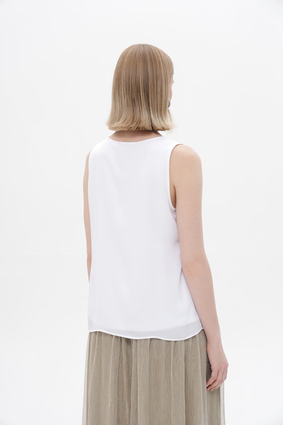 Белый топ Tuzzi с декоративной отделкой