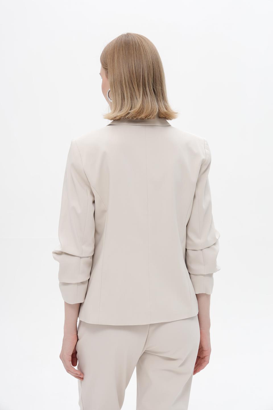 Жакет Monari бежевый с 3/4 рукавом