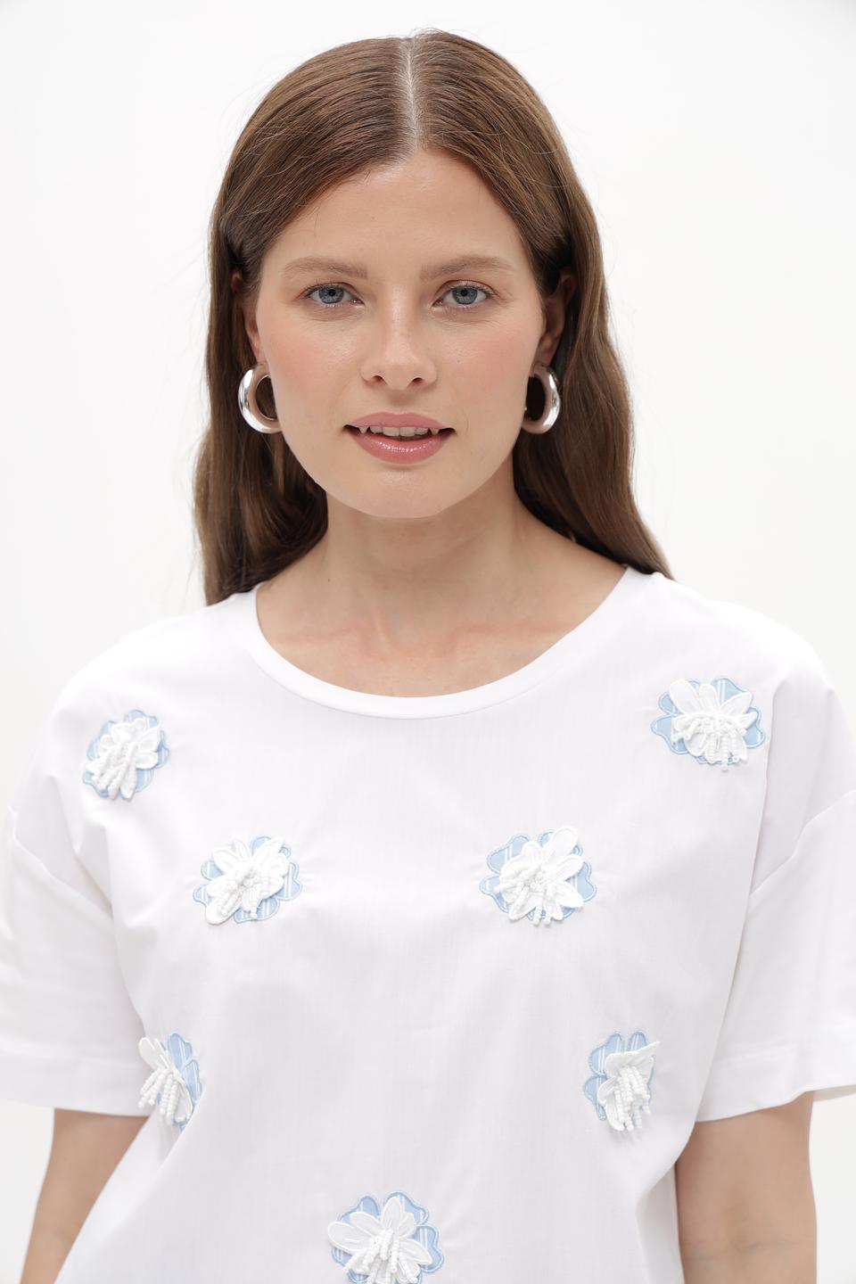 Блузка More and More с вышивкой