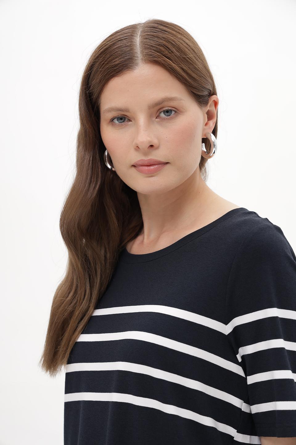 Футболка Tuzzi в полоску с кружевом