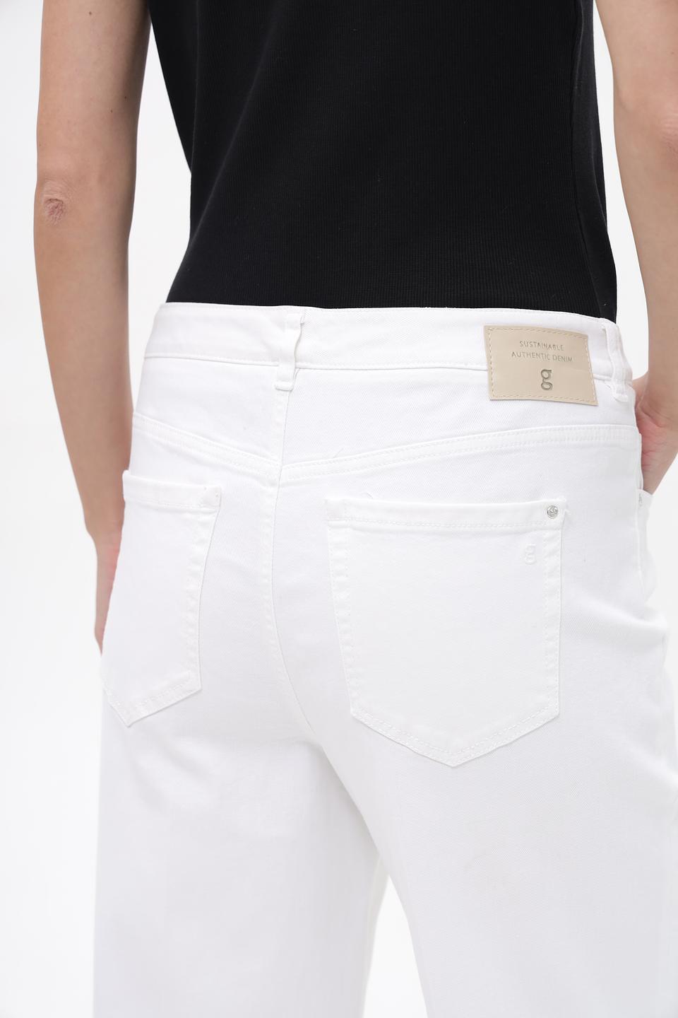 Джинсы укороченные Gardeur с вышивкой