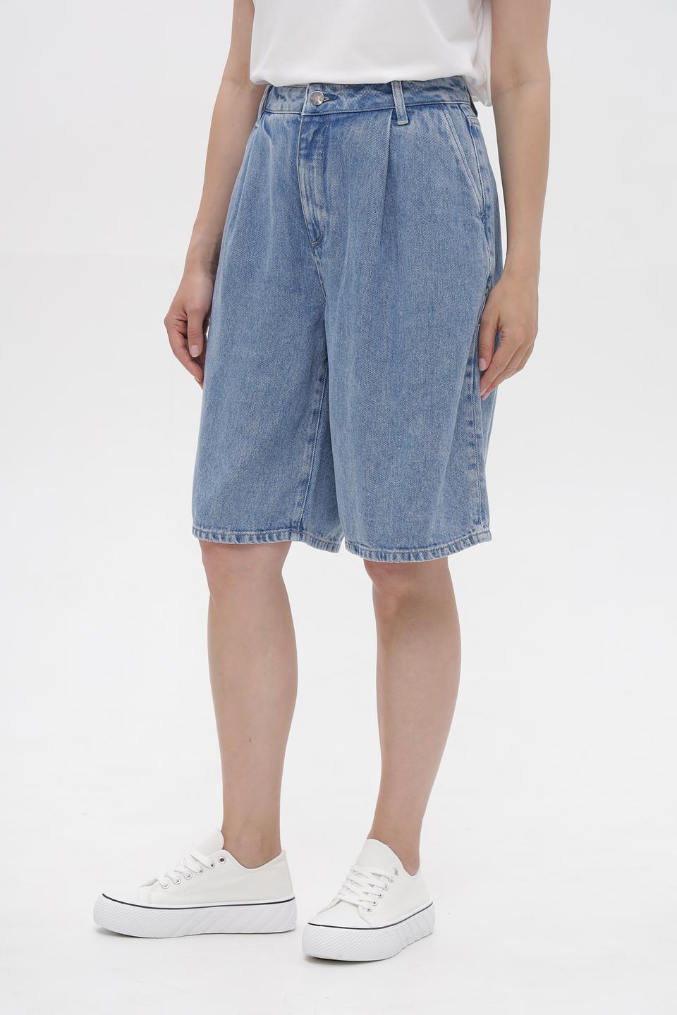 Шорты джинсовые Rich and Royal голубые