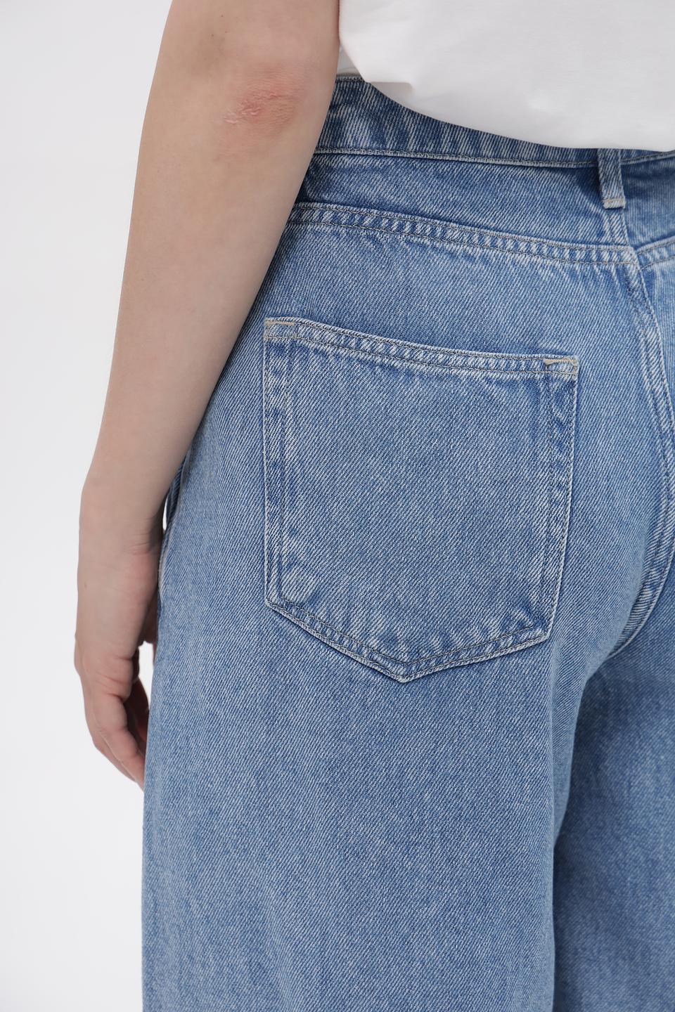 Шорты джинсовые Rich and Royal голубые