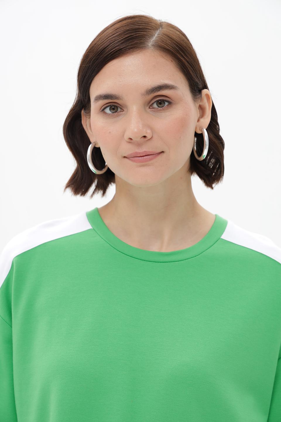 Пуловер Passioni зеленый с логотипом