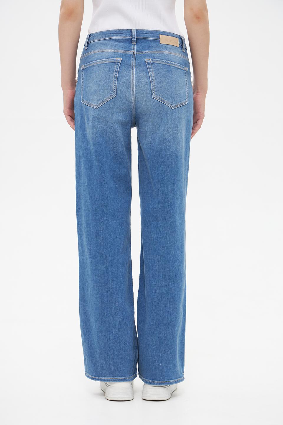 Джинсы Betty and Co с жемчугом