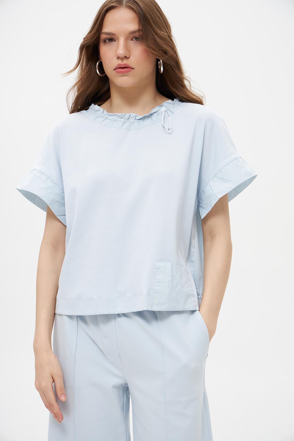 Блузка Marc Cain голубая с оборками