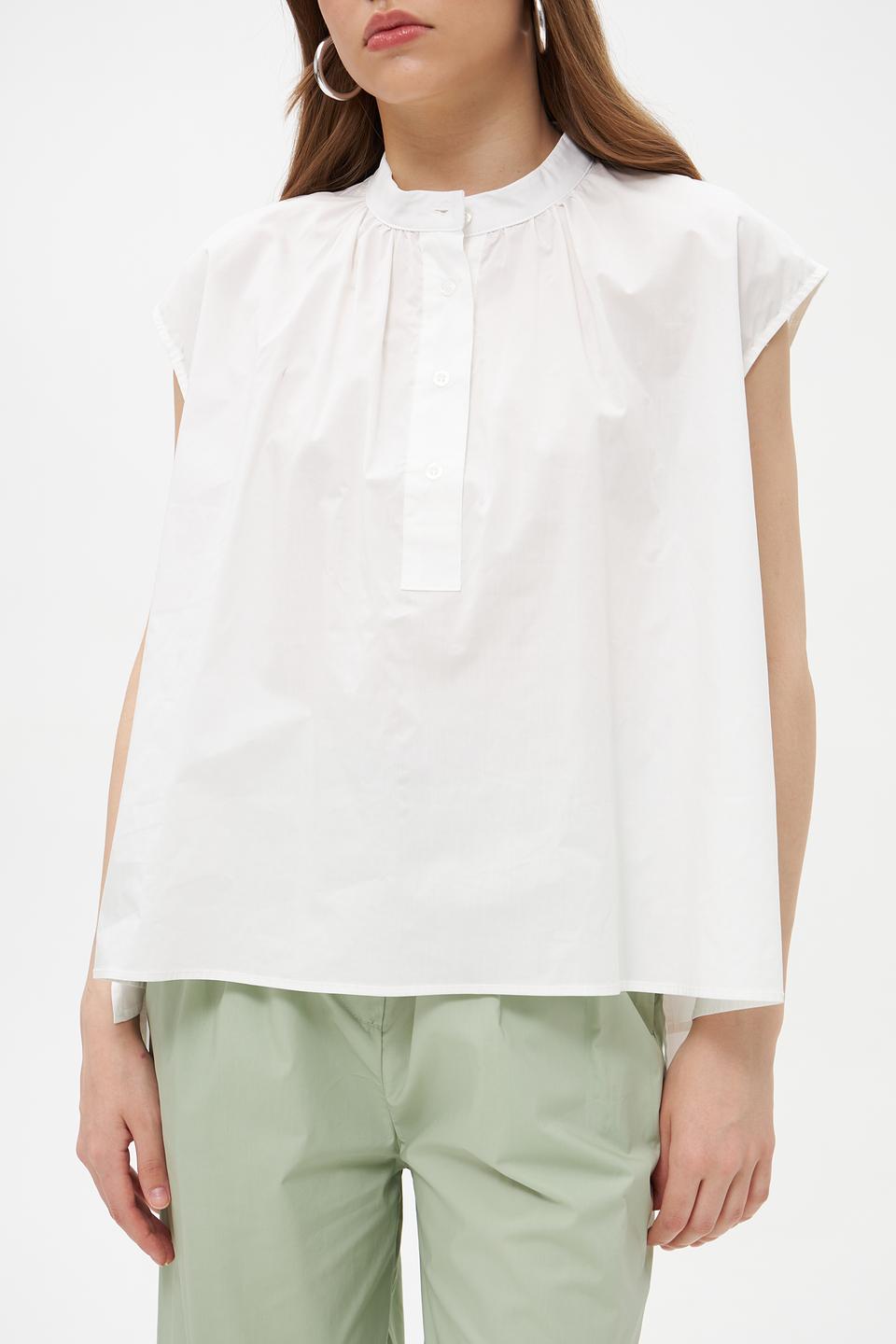 Блузка Croche женская белая с воланами