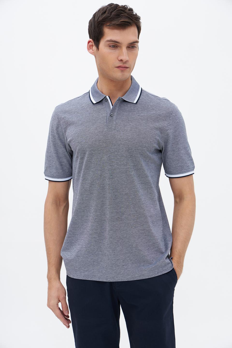 Поло Bugatti серое с белой отделкой