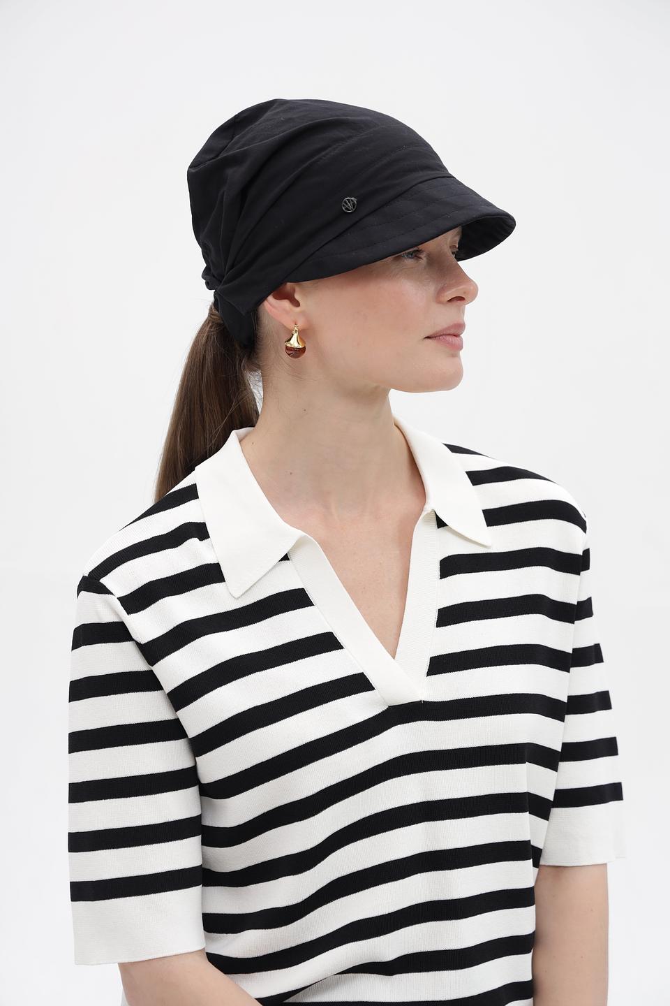 Кепка Loevenich с завязками