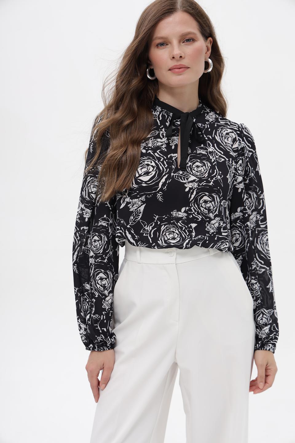 Блузка Just Valeri с розами
