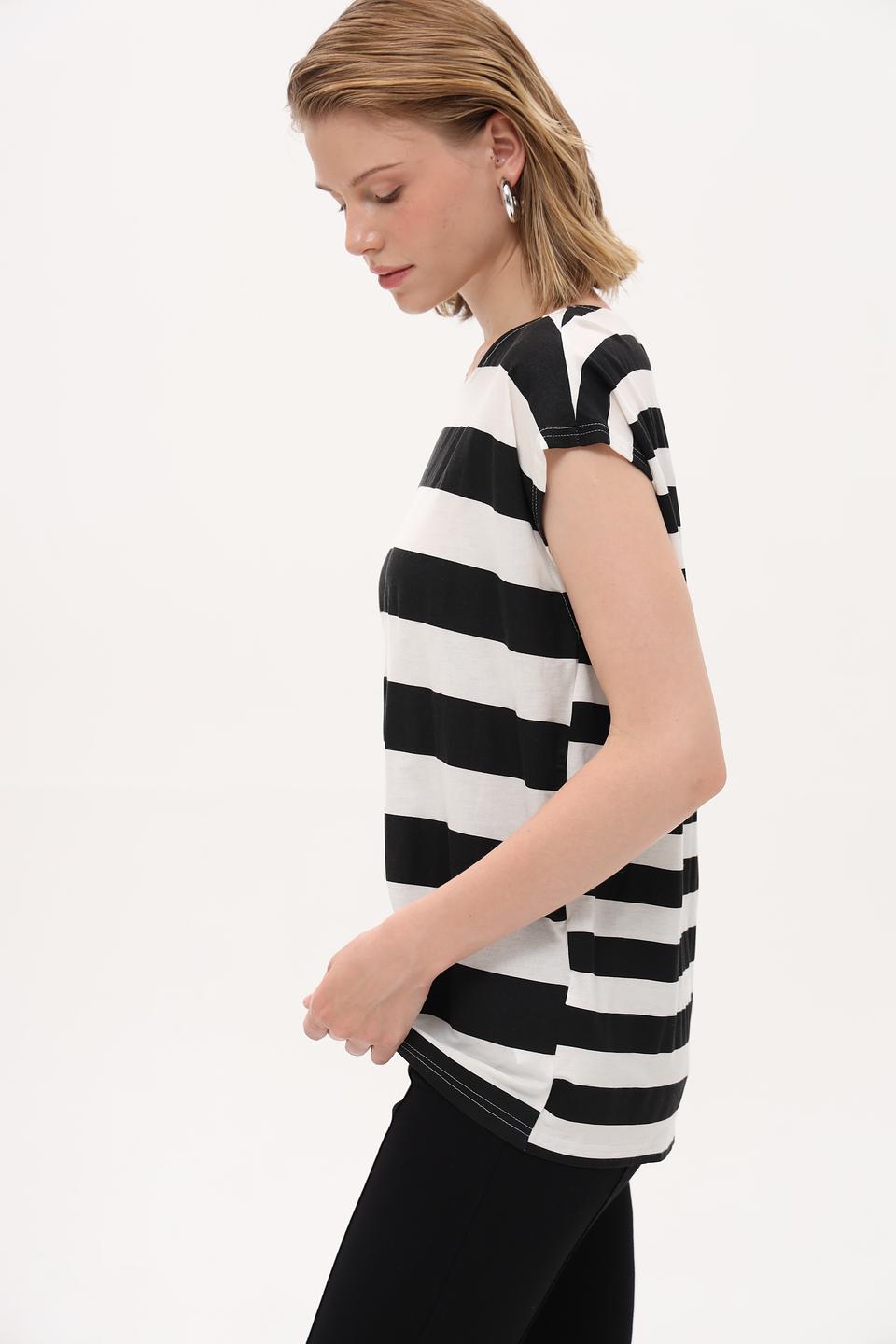 Топ Broadway в полоску