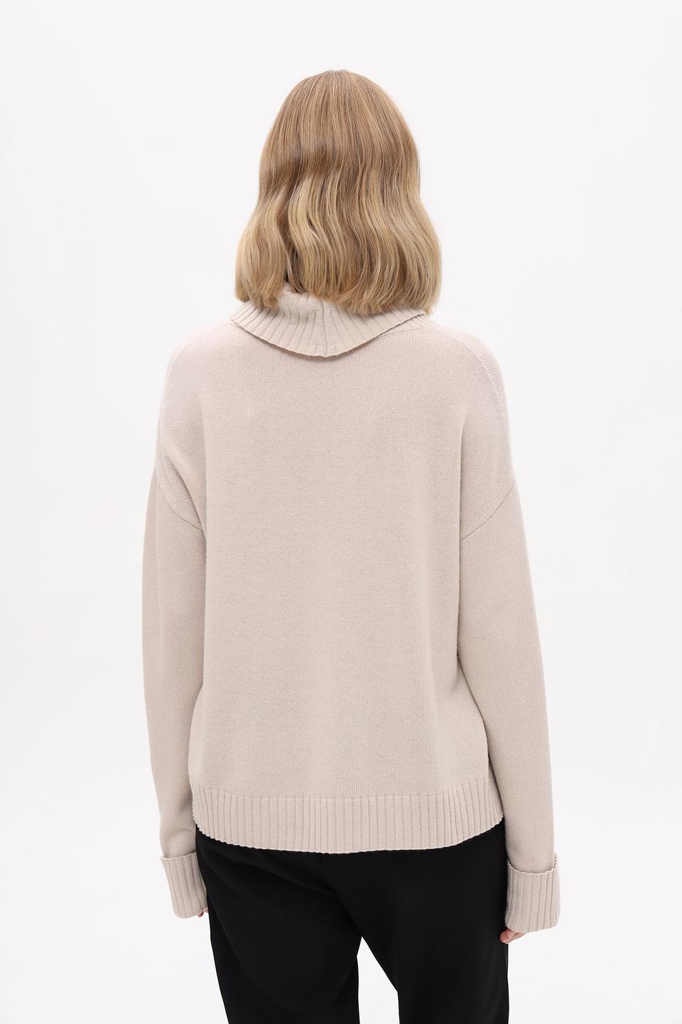 Пуловер Pezzo с высоким воротом