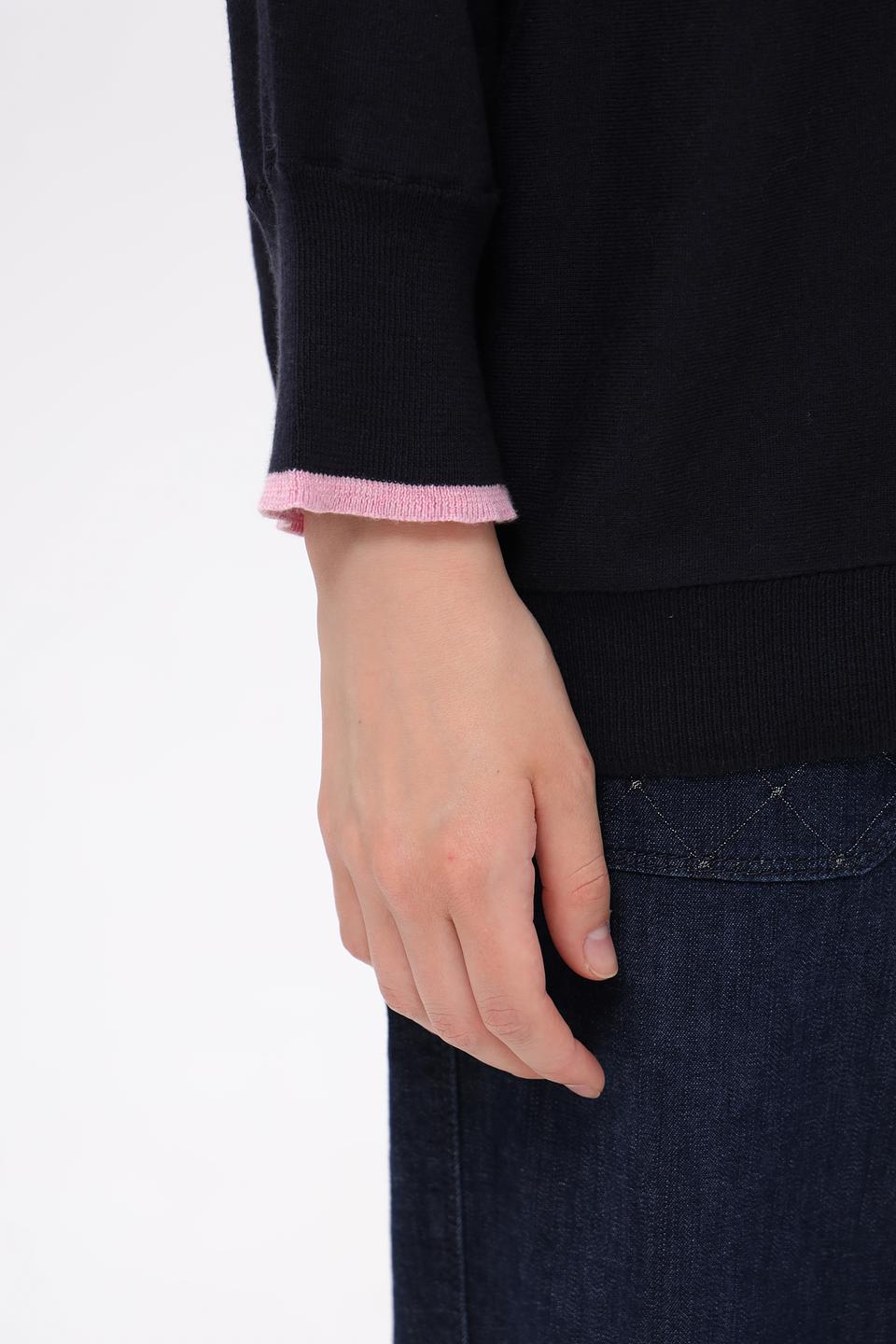 Пуловер Pezzo с розовой отделкой