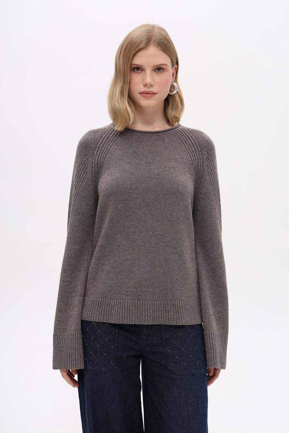 Пуловер Pezzo женский серо-коричневый