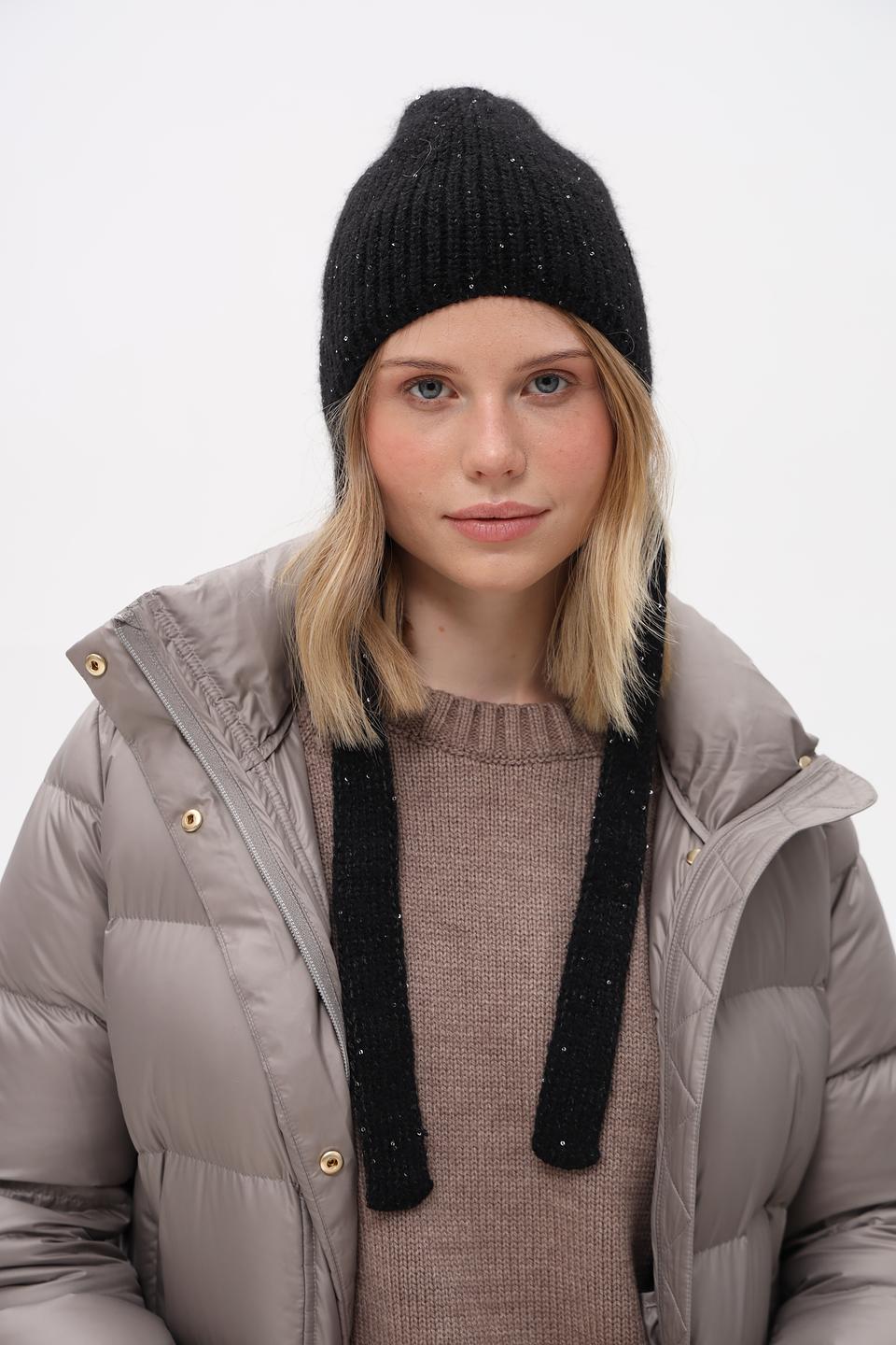 Шапка Marhatter с пайетками чёрная