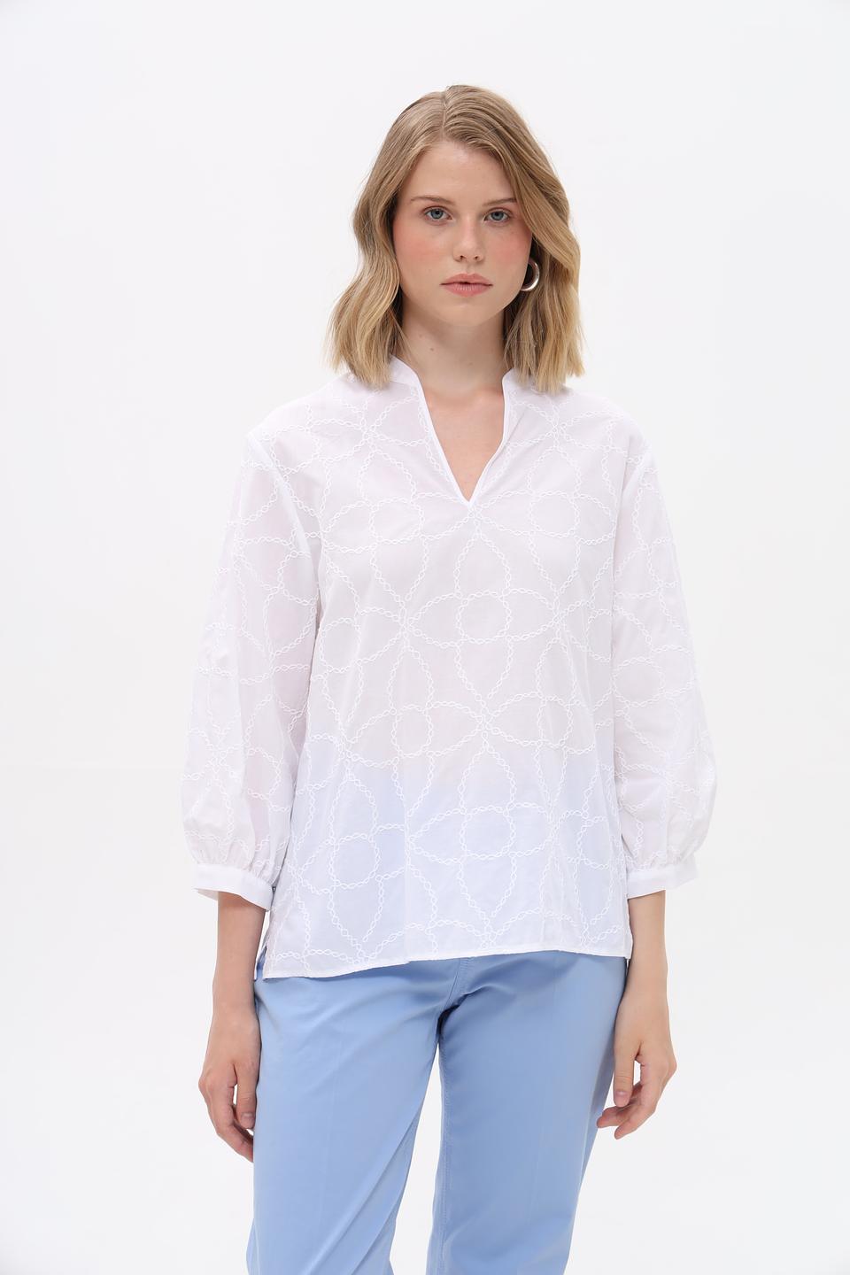 Блуза Bianca с вышивкой