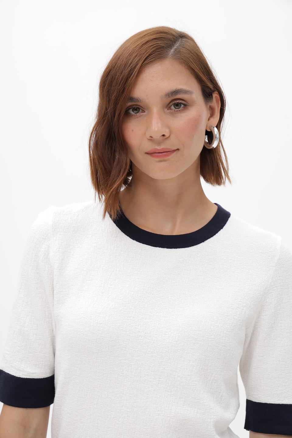 Пуловер Betty and Co с отделкой