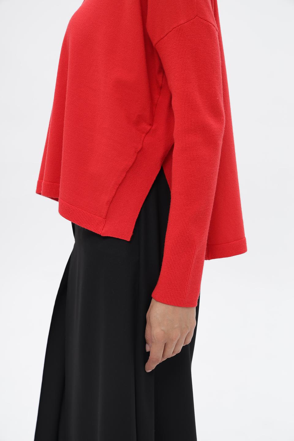 Пуловер Miss Lagotte красный с капюшоном