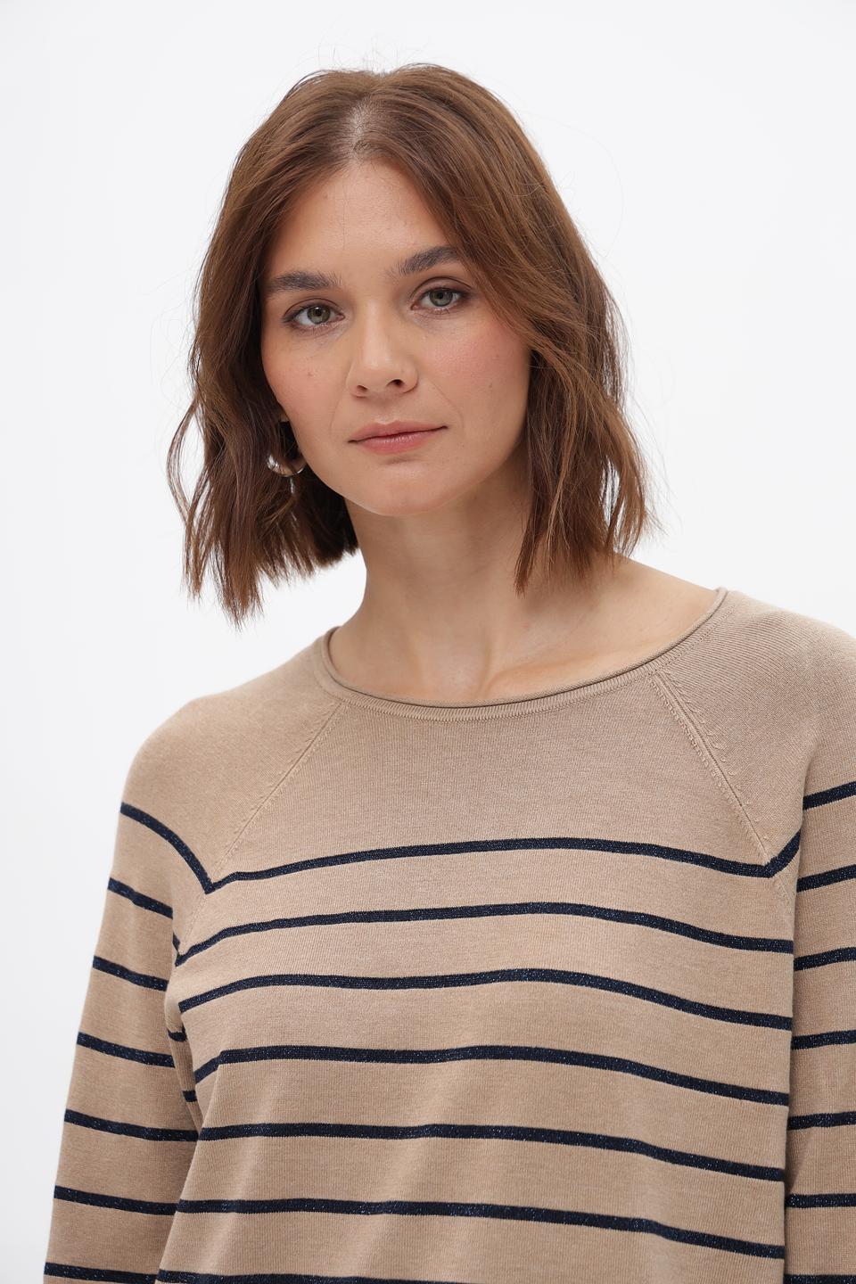 Пуловер Bianca в полоску бежевый