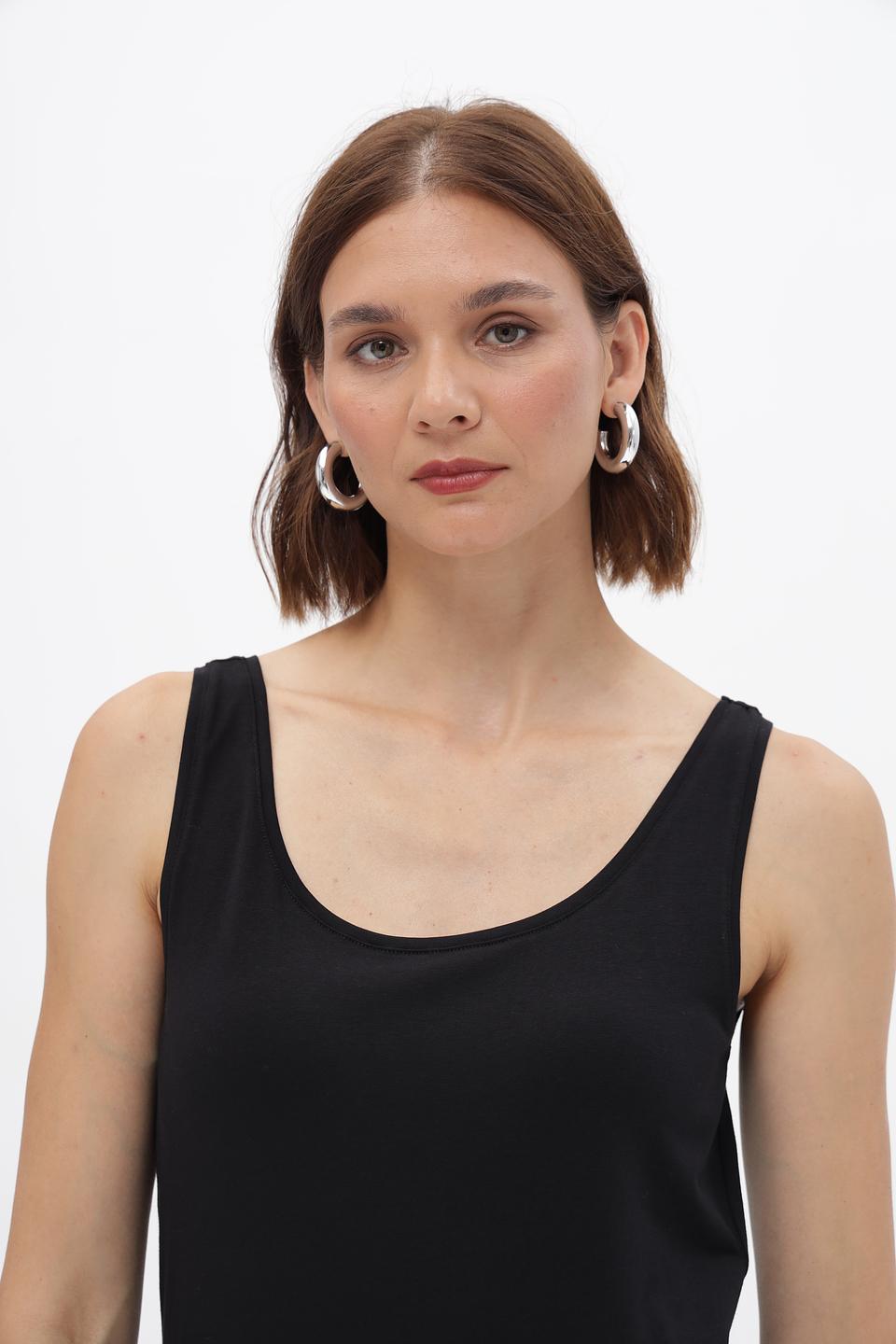 Топ Monari черный